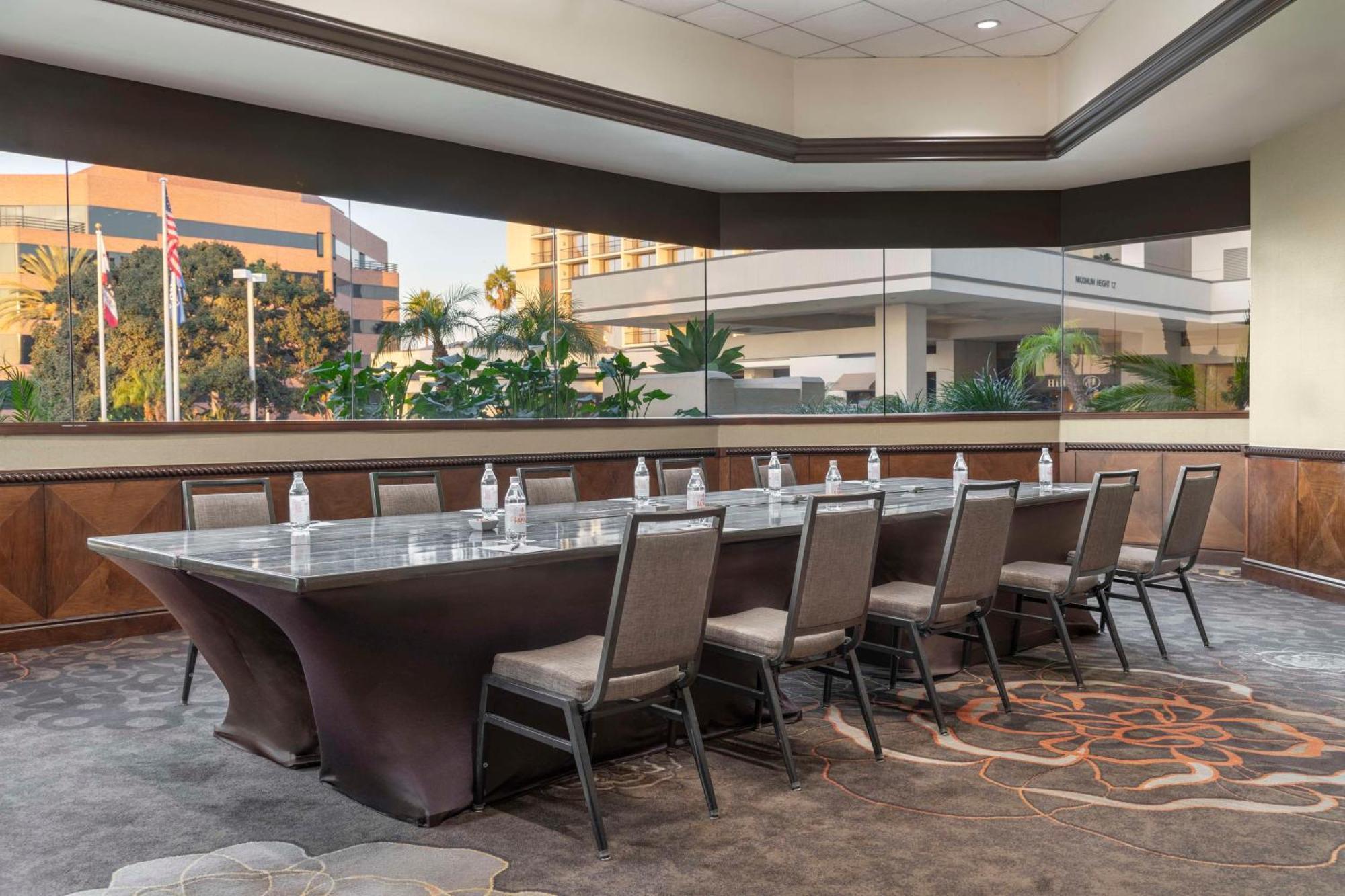 Hotel Hilton Orange County/Costa Mesa Exterior foto